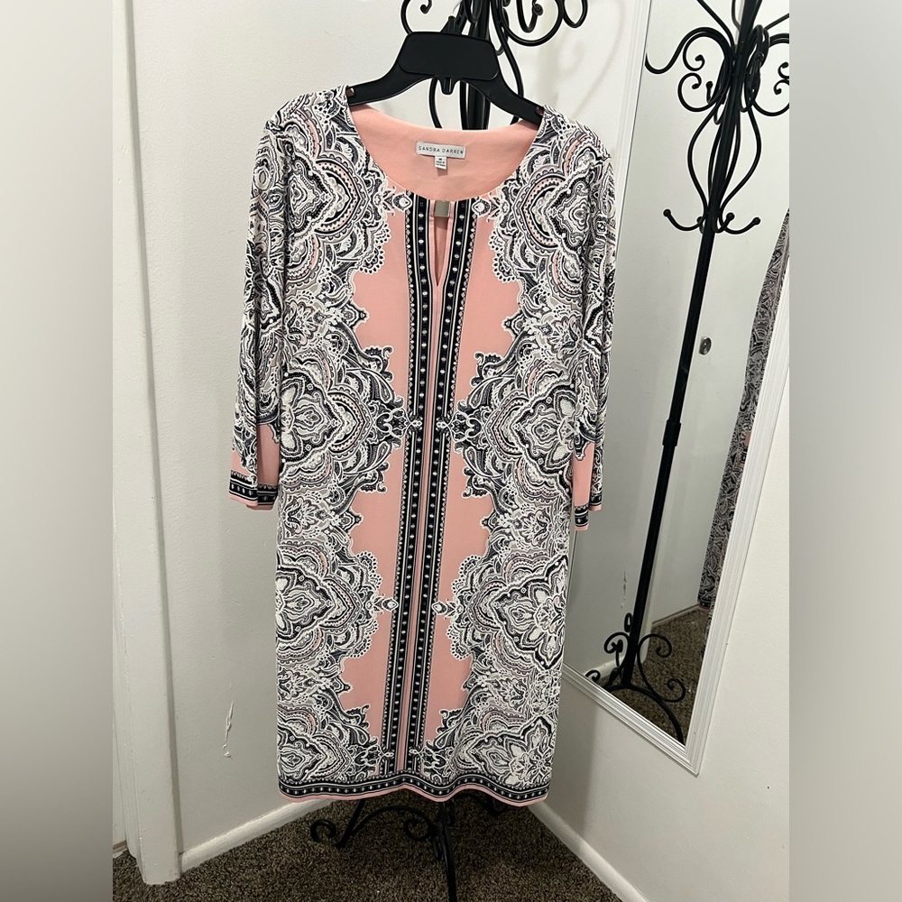 Sandra Darren Pink and Black Patterned Dress - Picture 2 of 10